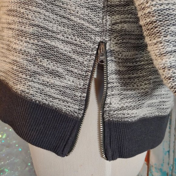 Abercrombie sparkle long sleeve crew neck zipper sweater/size S/gray wht silver - Picture 6 of 7